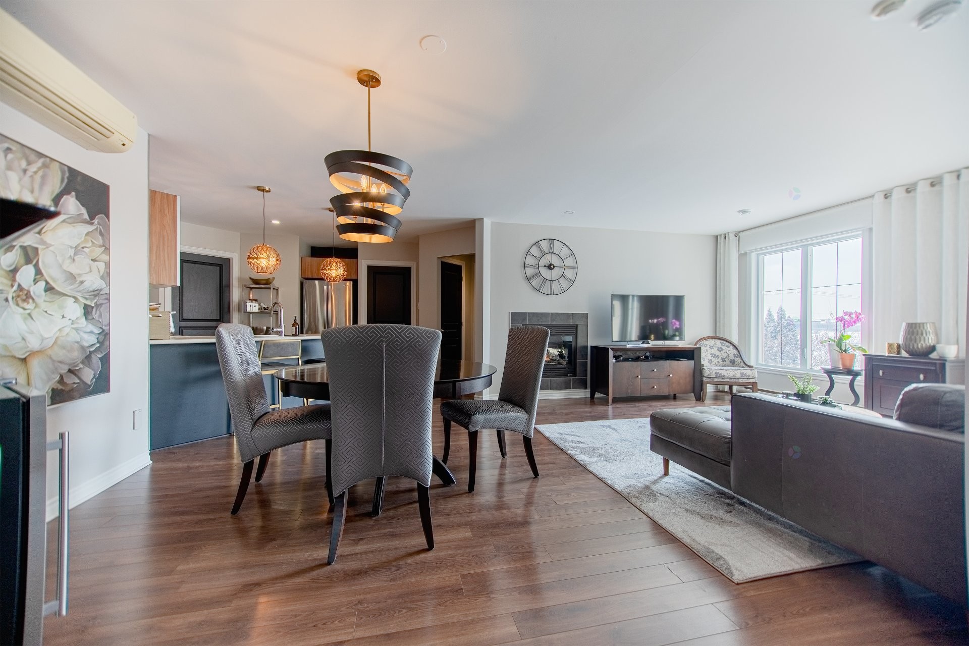 









688


Rue des Sureaux

, 6,
Boucherville,




QC
J4B0C7

