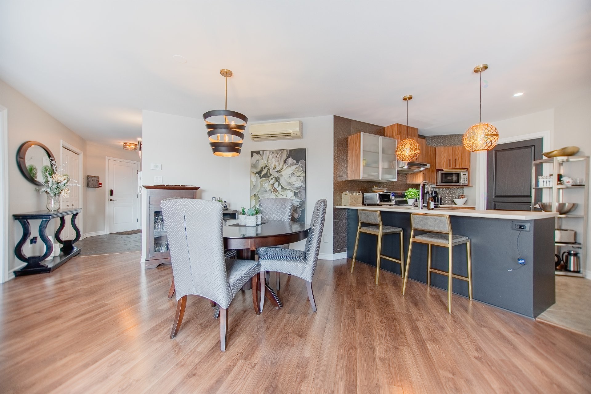 









688


Rue des Sureaux

, 6,
Boucherville,




QC
J4B0C7

