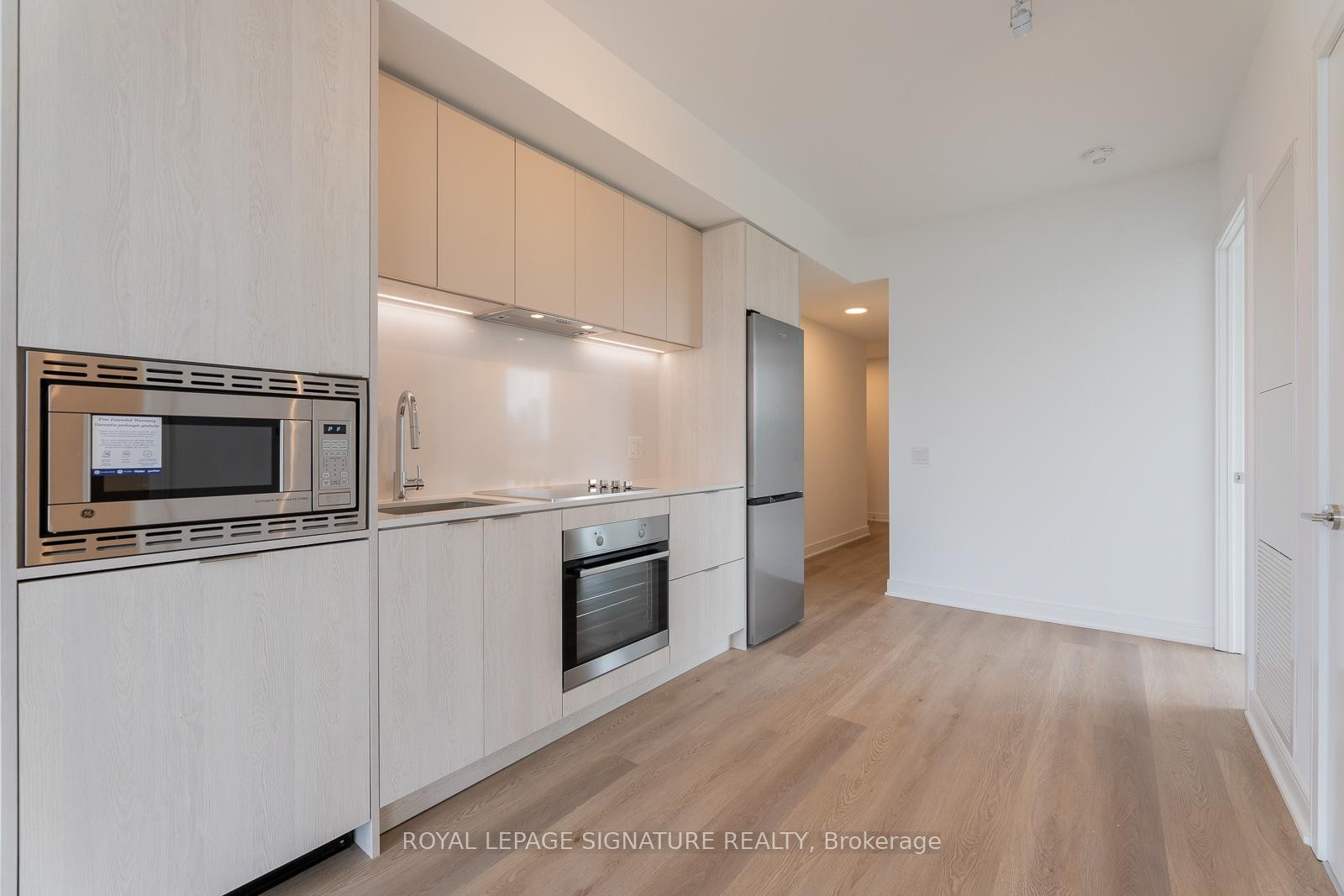 









86


Dundas

Street East, 1204,
Mississauga,




ON
L5A 1W4

