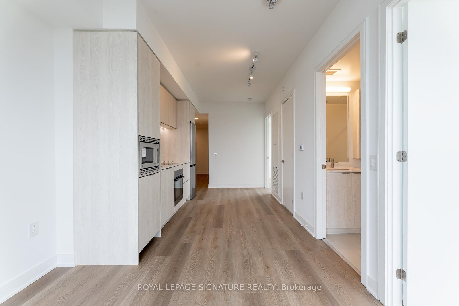 









86


Dundas

Street East, 1204,
Mississauga,




ON
L5A 1W4

