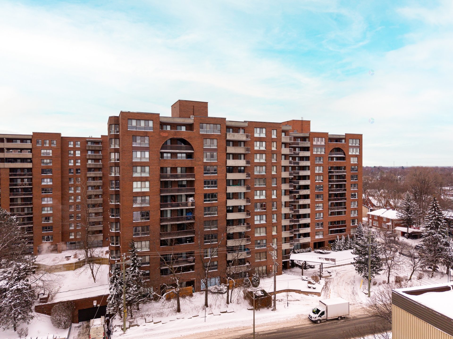









6980


Ch. de la Côte-St-Luc

, 502,
Montréal (Côte-des-Neiges/Notre-Dame-de-Grâce),




QC
H4V3A4

