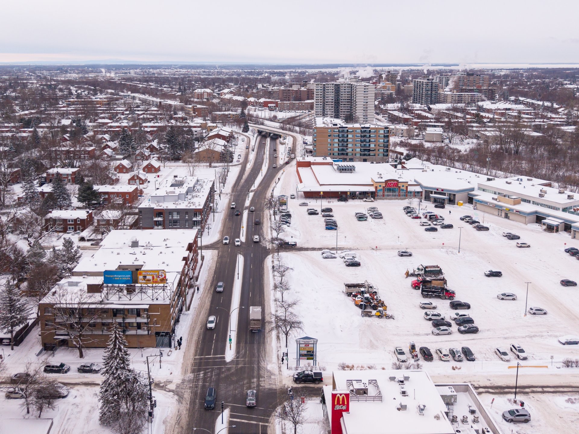 









6980


Ch. de la Côte-St-Luc

, 502,
Montréal (Côte-des-Neiges/Notre-Dame-de-Grâce),




QC
H4V3A4

