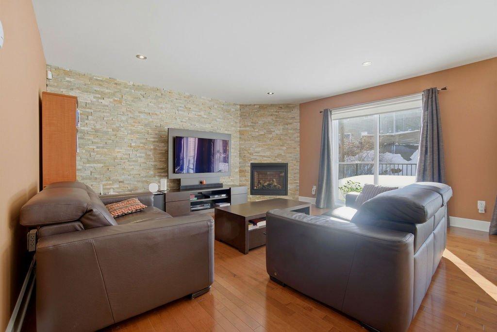 









1447


Boul. Maisonneuve

,
Saint-Jérôme,




QC
J5L1Y6

