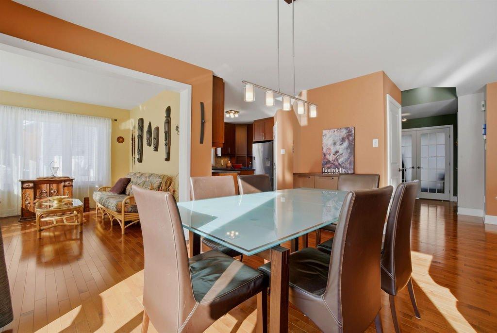 









1447


Boul. Maisonneuve

,
Saint-Jérôme,




QC
J5L1Y6

