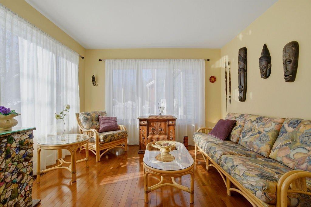 









1447


Boul. Maisonneuve

,
Saint-Jérôme,




QC
J5L1Y6

