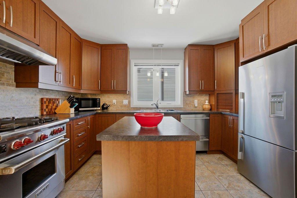 









1447


Boul. Maisonneuve

,
Saint-Jérôme,




QC
J5L1Y6

