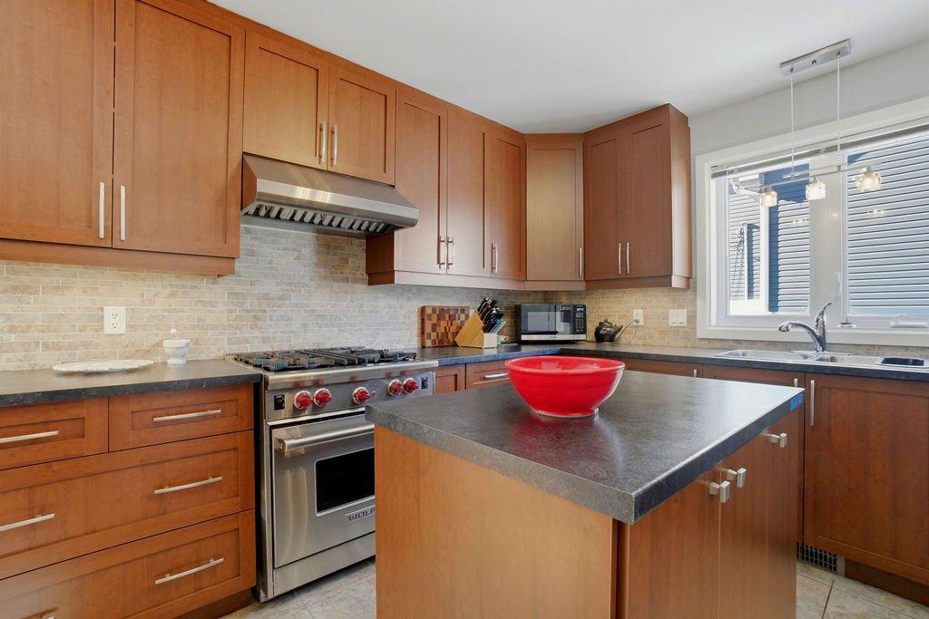 









1447


Boul. Maisonneuve

,
Saint-Jérôme,




QC
J5L1Y6

