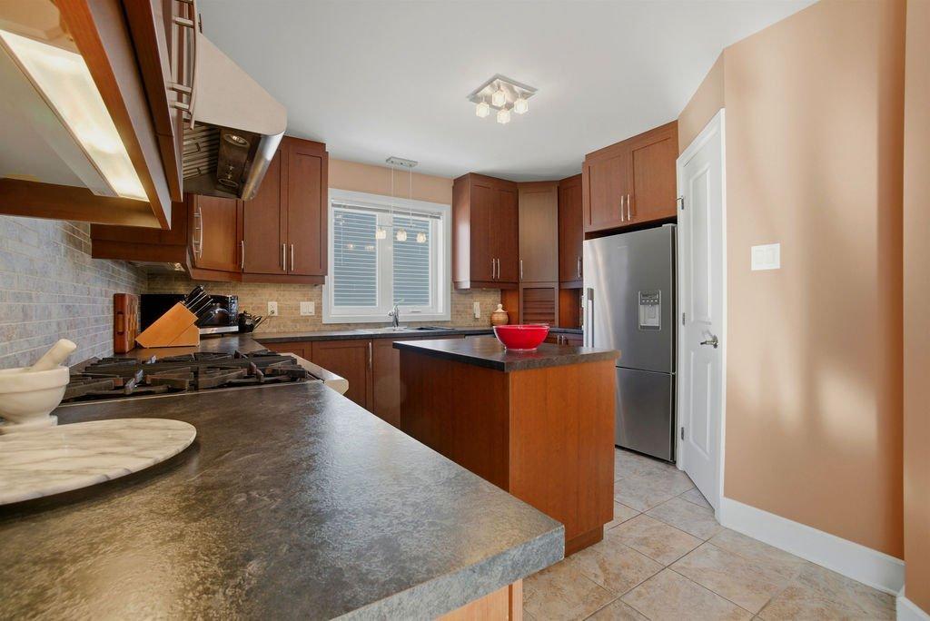 









1447


Boul. Maisonneuve

,
Saint-Jérôme,




QC
J5L1Y6

