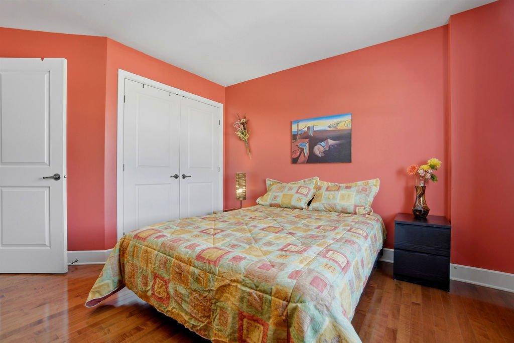 









1447


Boul. Maisonneuve

,
Saint-Jérôme,




QC
J5L1Y6

