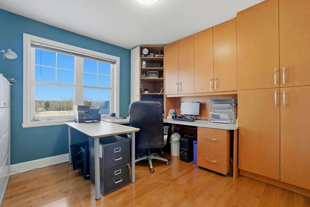 









1447


Boul. Maisonneuve

,
Saint-Jérôme,




QC
J5L1Y6

