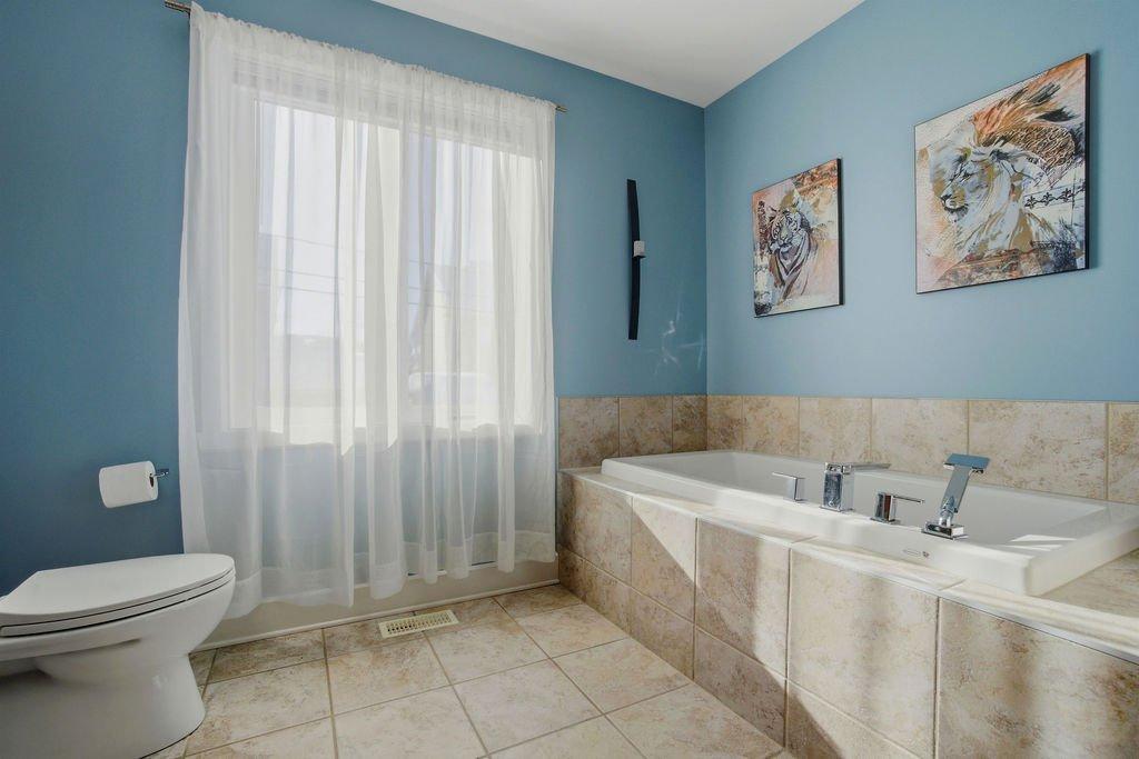 









1447


Boul. Maisonneuve

,
Saint-Jérôme,




QC
J5L1Y6

