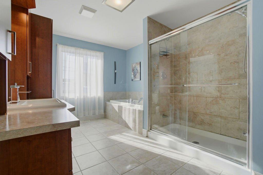 









1447


Boul. Maisonneuve

,
Saint-Jérôme,




QC
J5L1Y6

