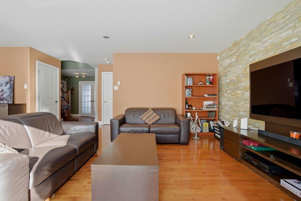 









1447


Boul. Maisonneuve

,
Saint-Jérôme,




QC
J5L1Y6

