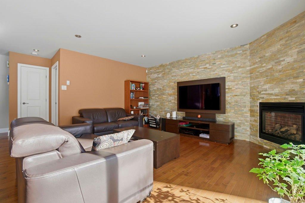 









1447


Boul. Maisonneuve

,
Saint-Jérôme,




QC
J5L1Y6

