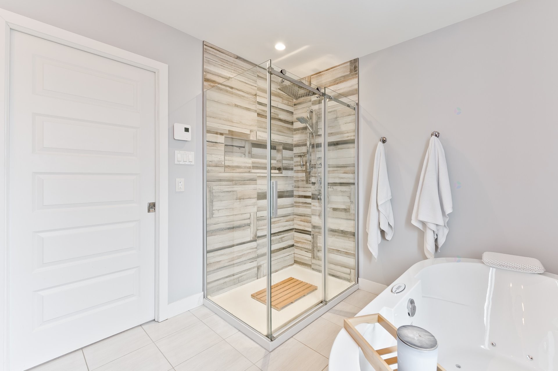 









70


Rue Raymond-Auger

,
Sherbrooke (Brompton/Rock Forest/Saint-Élie/Deauville),




QC
J1C0W7

