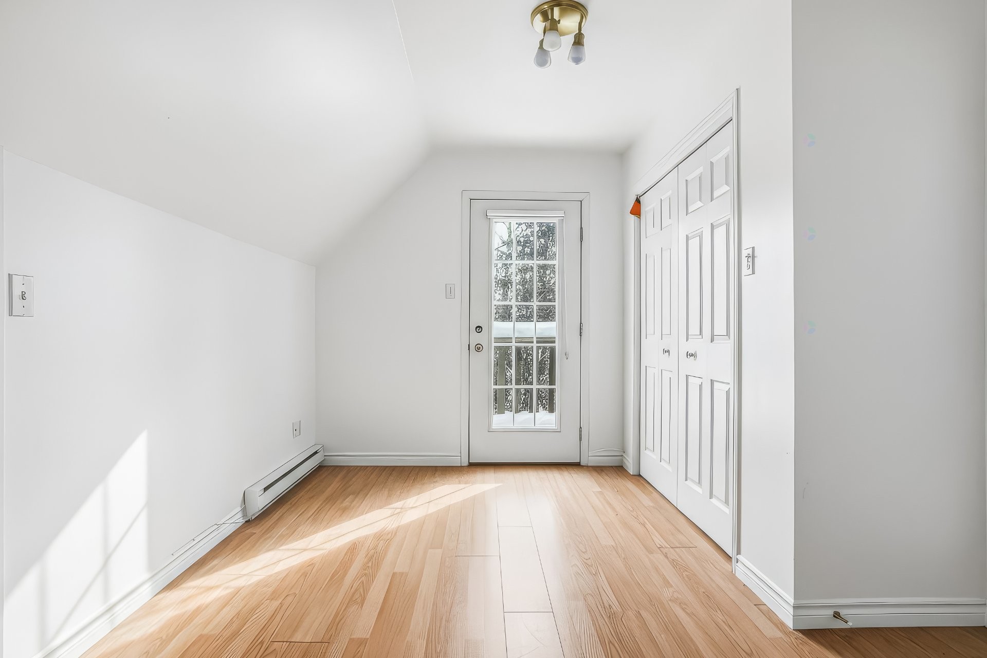 









3584


Rue des Châtaigniers

,
Sherbrooke (Brompton/Rock Forest/Saint-Élie/Deauville),




QC
J1R0B8

