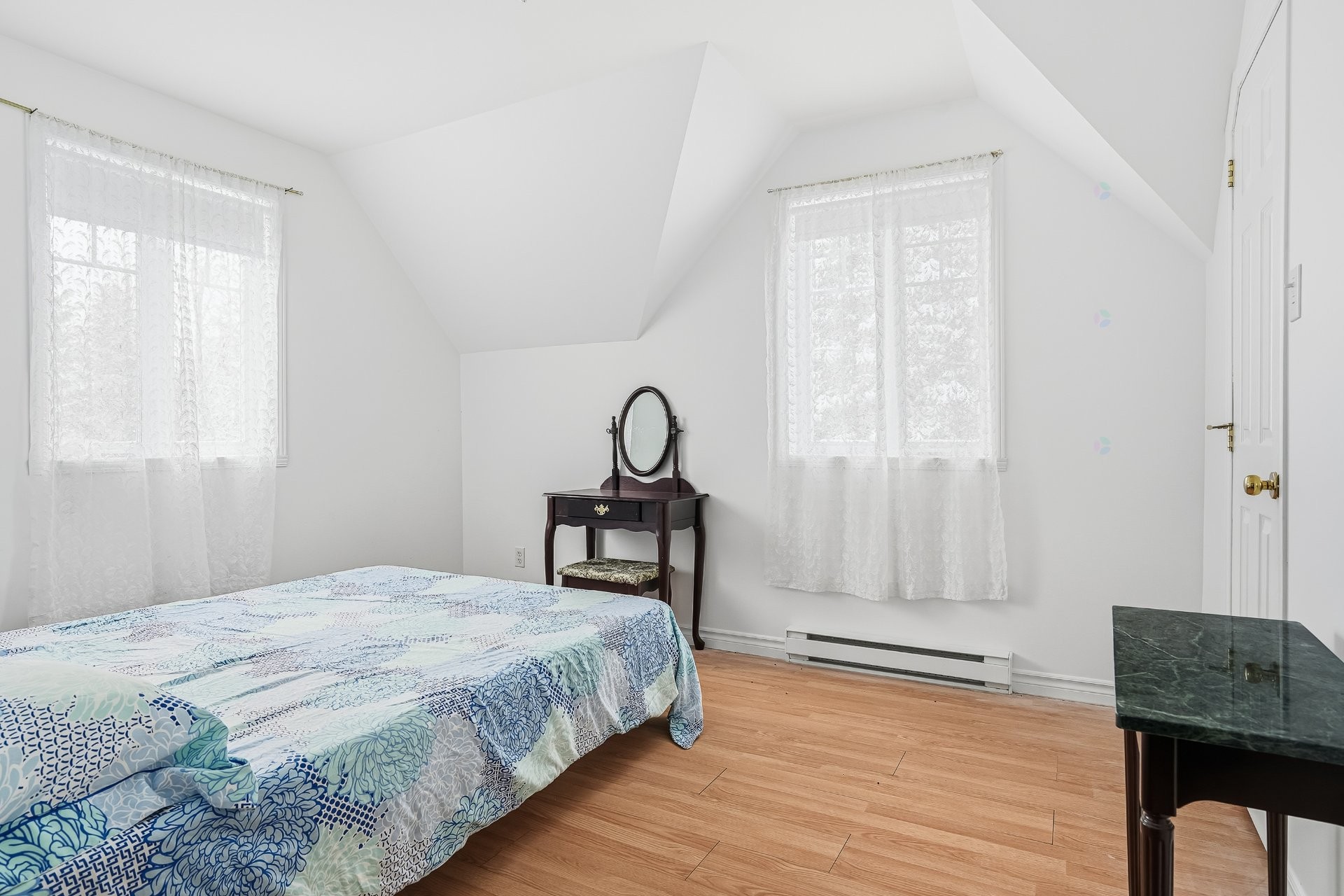 









3584


Rue des Châtaigniers

,
Sherbrooke (Brompton/Rock Forest/Saint-Élie/Deauville),




QC
J1R0B8

