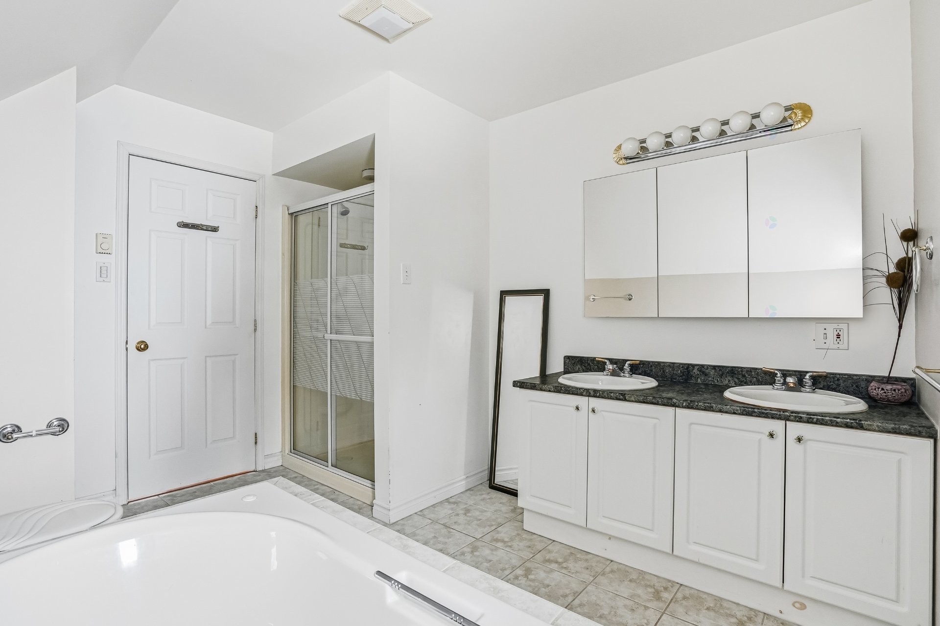 









3584


Rue des Châtaigniers

,
Sherbrooke (Brompton/Rock Forest/Saint-Élie/Deauville),




QC
J1R0B8

