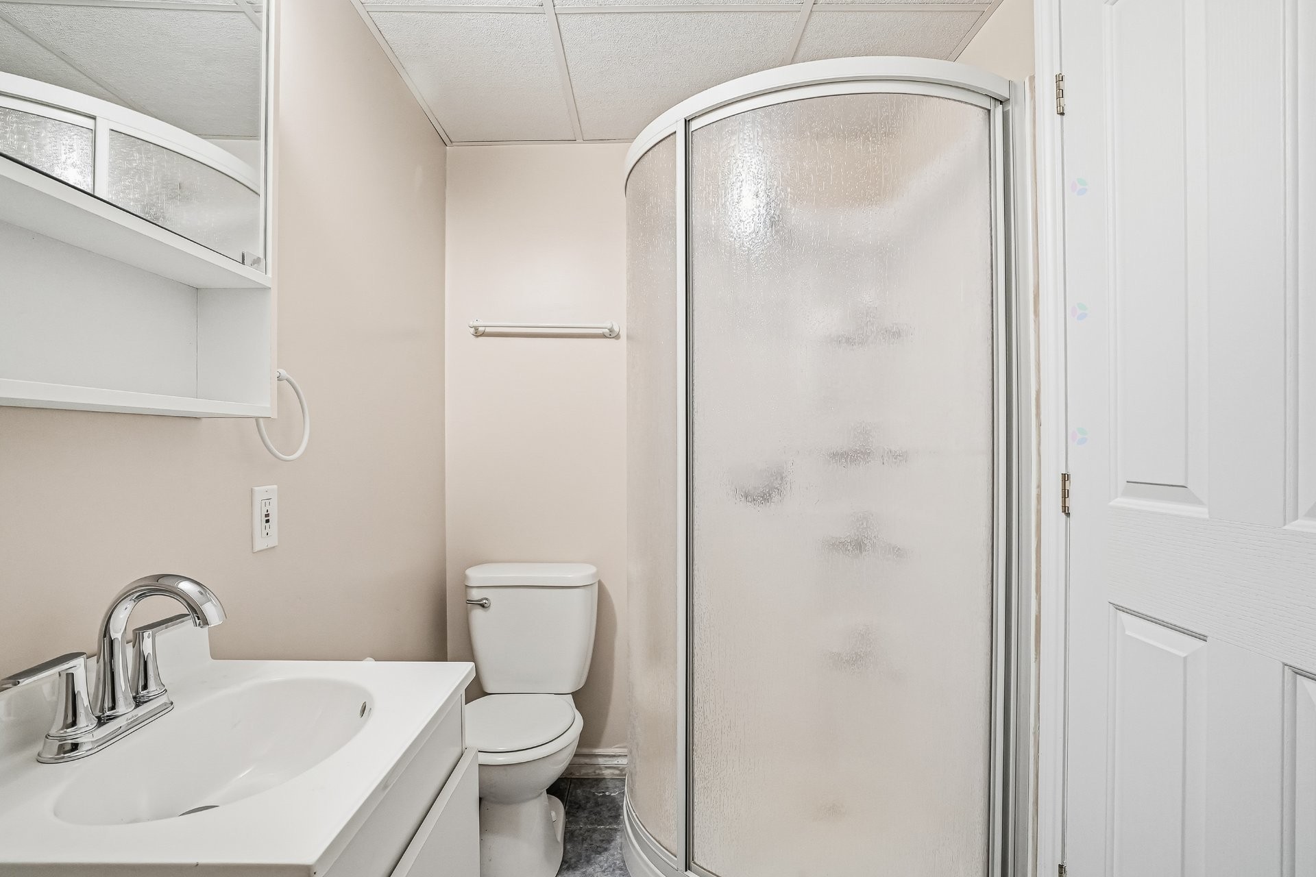 









3584


Rue des Châtaigniers

,
Sherbrooke (Brompton/Rock Forest/Saint-Élie/Deauville),




QC
J1R0B8

