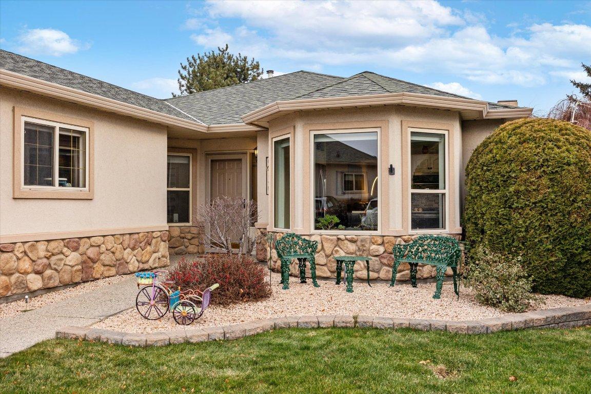 









2330


Butt

Road, 160,
West Kelowna,




BC
V4T 2L3

