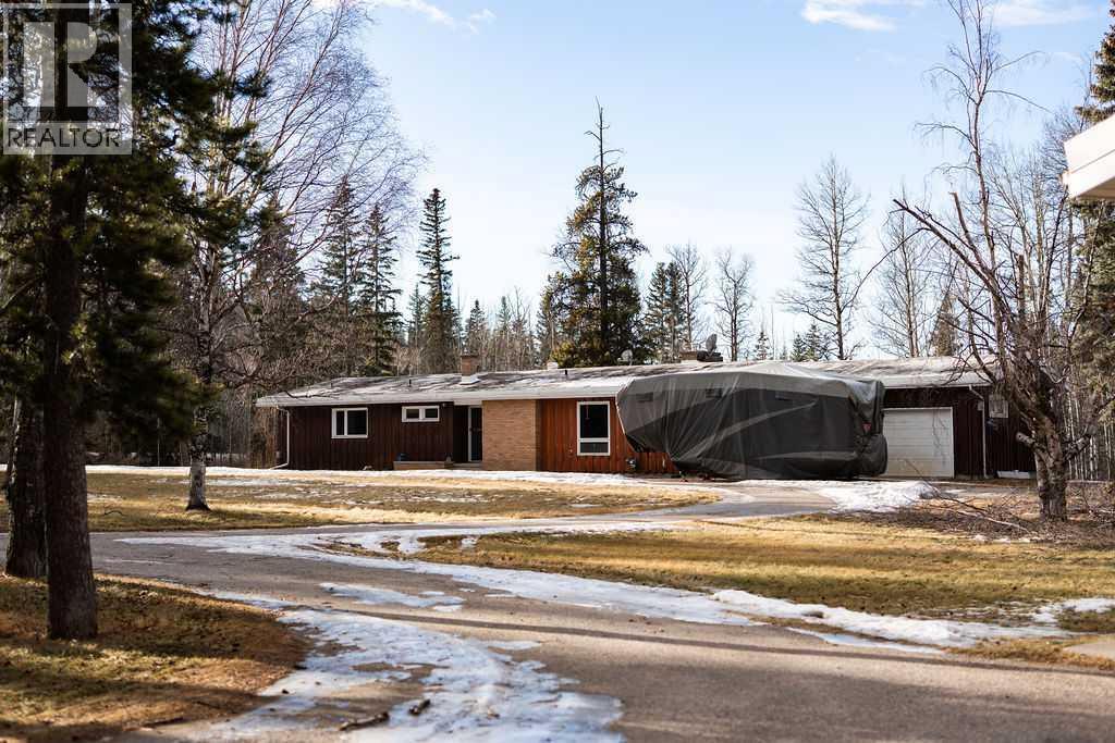 












104-130 Hannington Road

,
Hinton,




Alberta
T7V1B1


