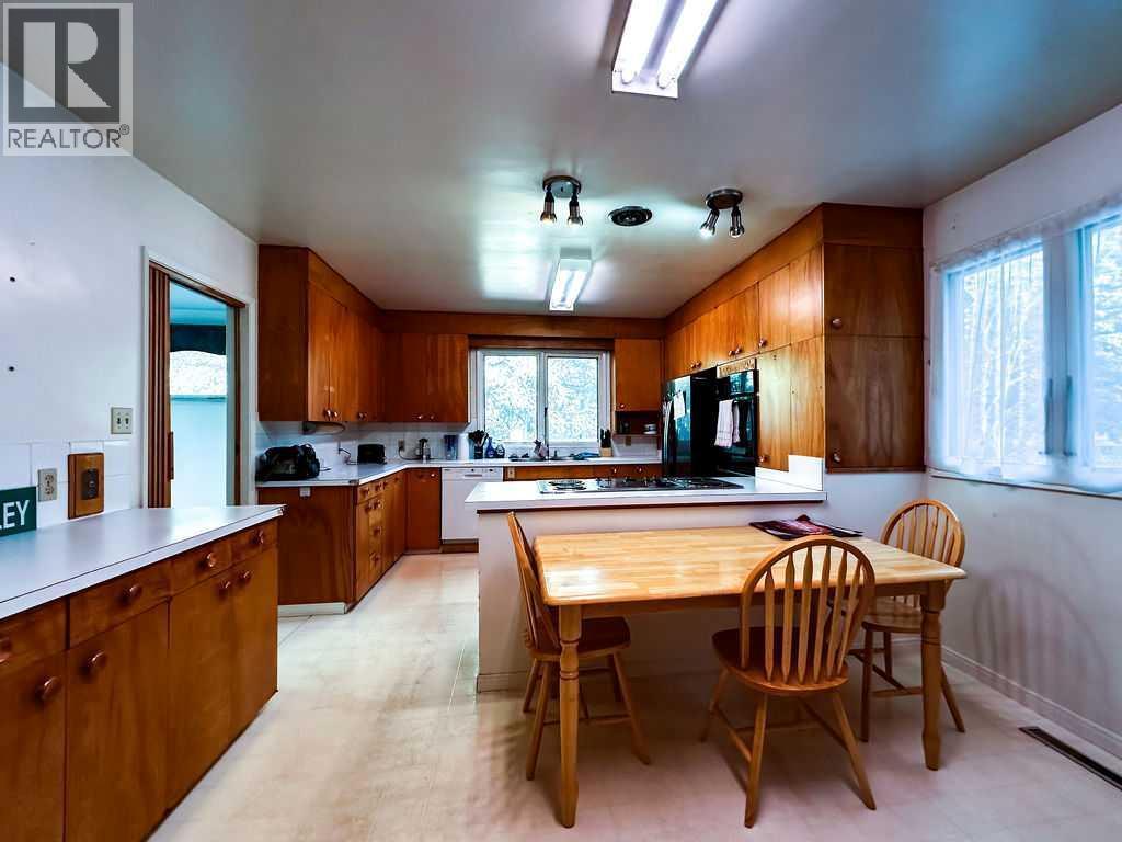 












104-130 Hannington Road

,
Hinton,




Alberta
T7V1B1

