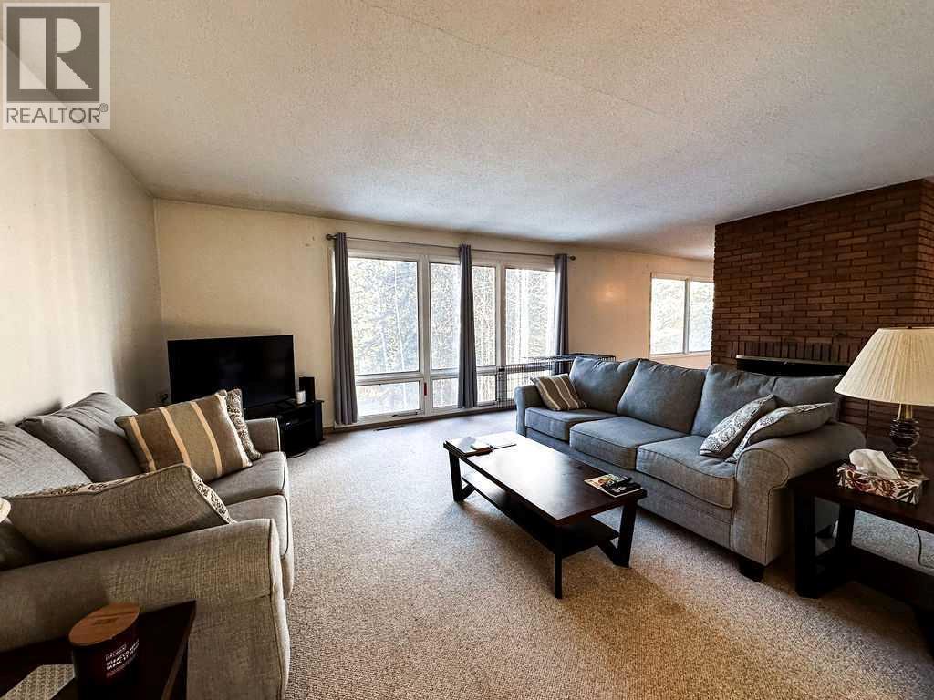 












104-130 Hannington Road

,
Hinton,




Alberta
T7V1B1

