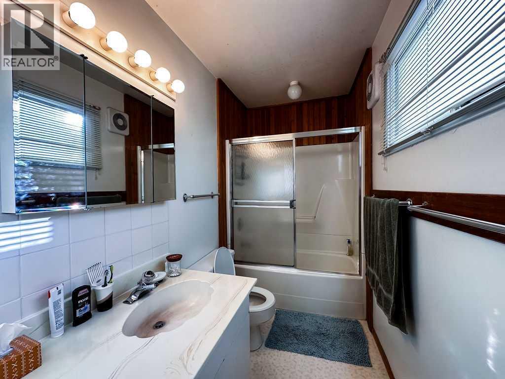 












104-130 Hannington Road

,
Hinton,




Alberta
T7V1B1

