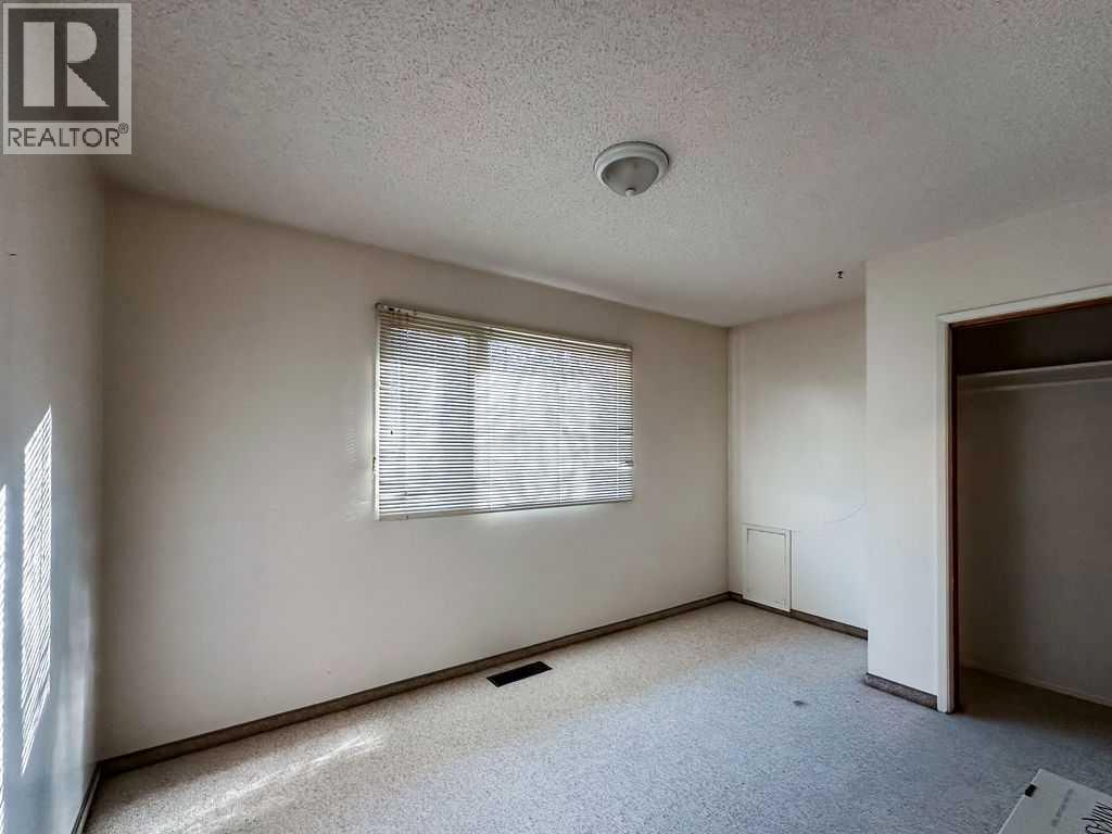 












104-130 Hannington Road

,
Hinton,




Alberta
T7V1B1

