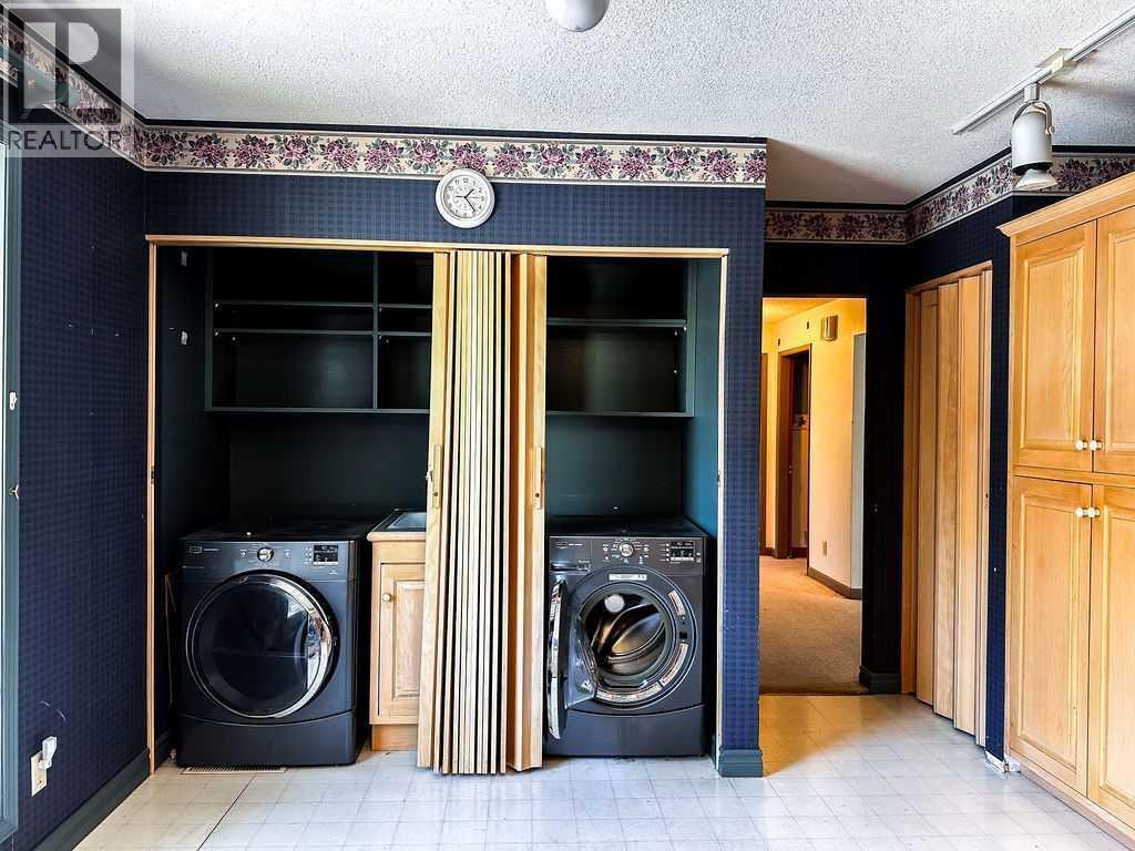 












104-130 Hannington Road

,
Hinton,




Alberta
T7V1B1

