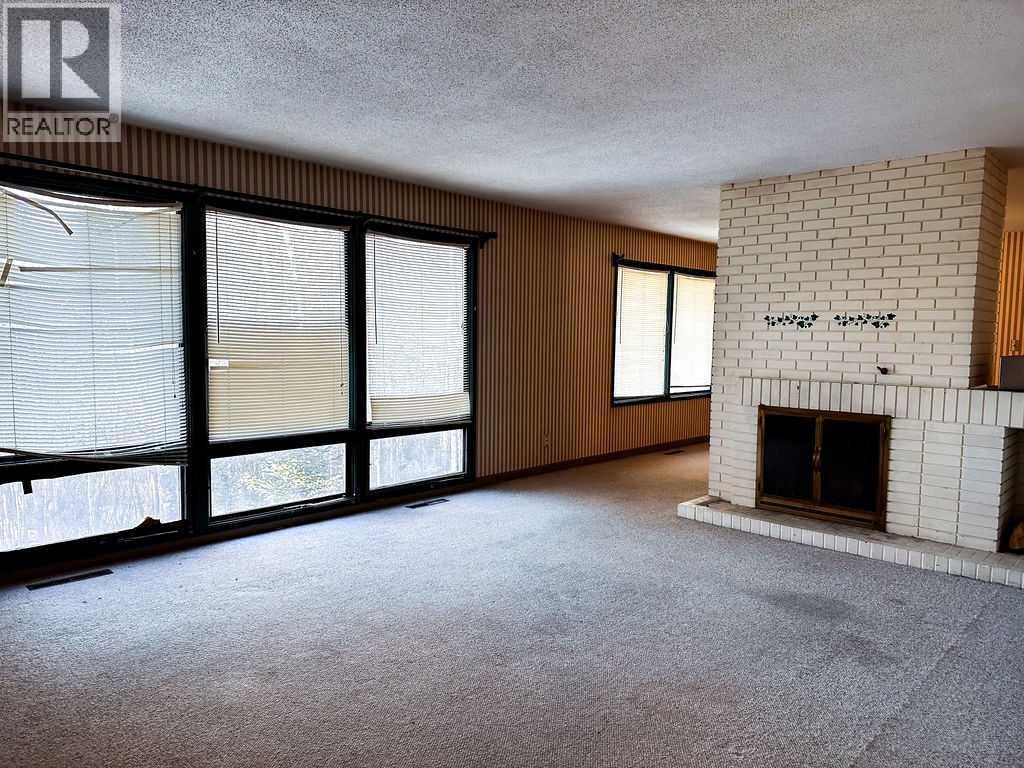 












104-130 Hannington Road

,
Hinton,




Alberta
T7V1B1

