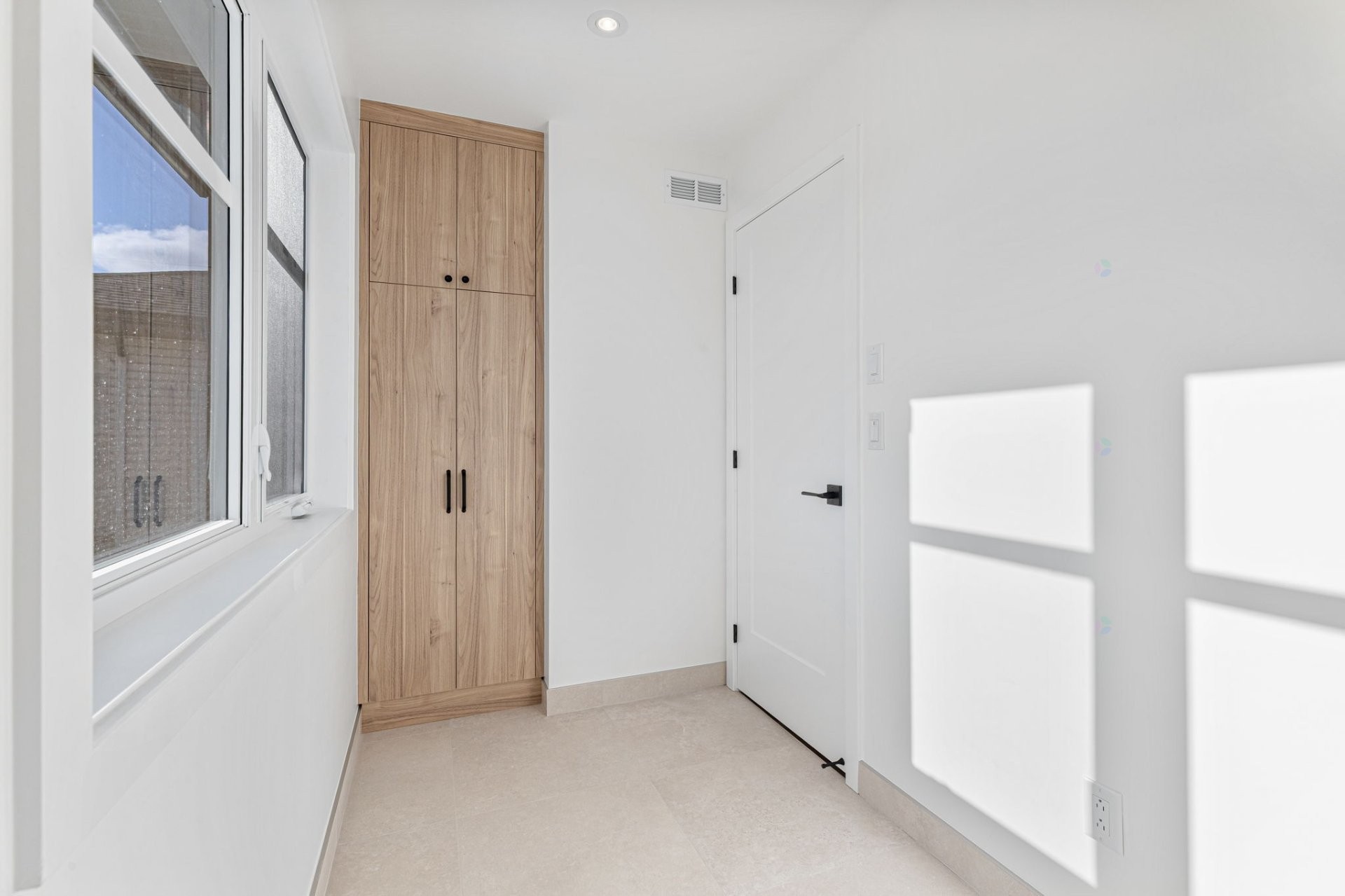 









751


Rue Louis-Quilico

,
Boucherville,




QC
J4B0L8

