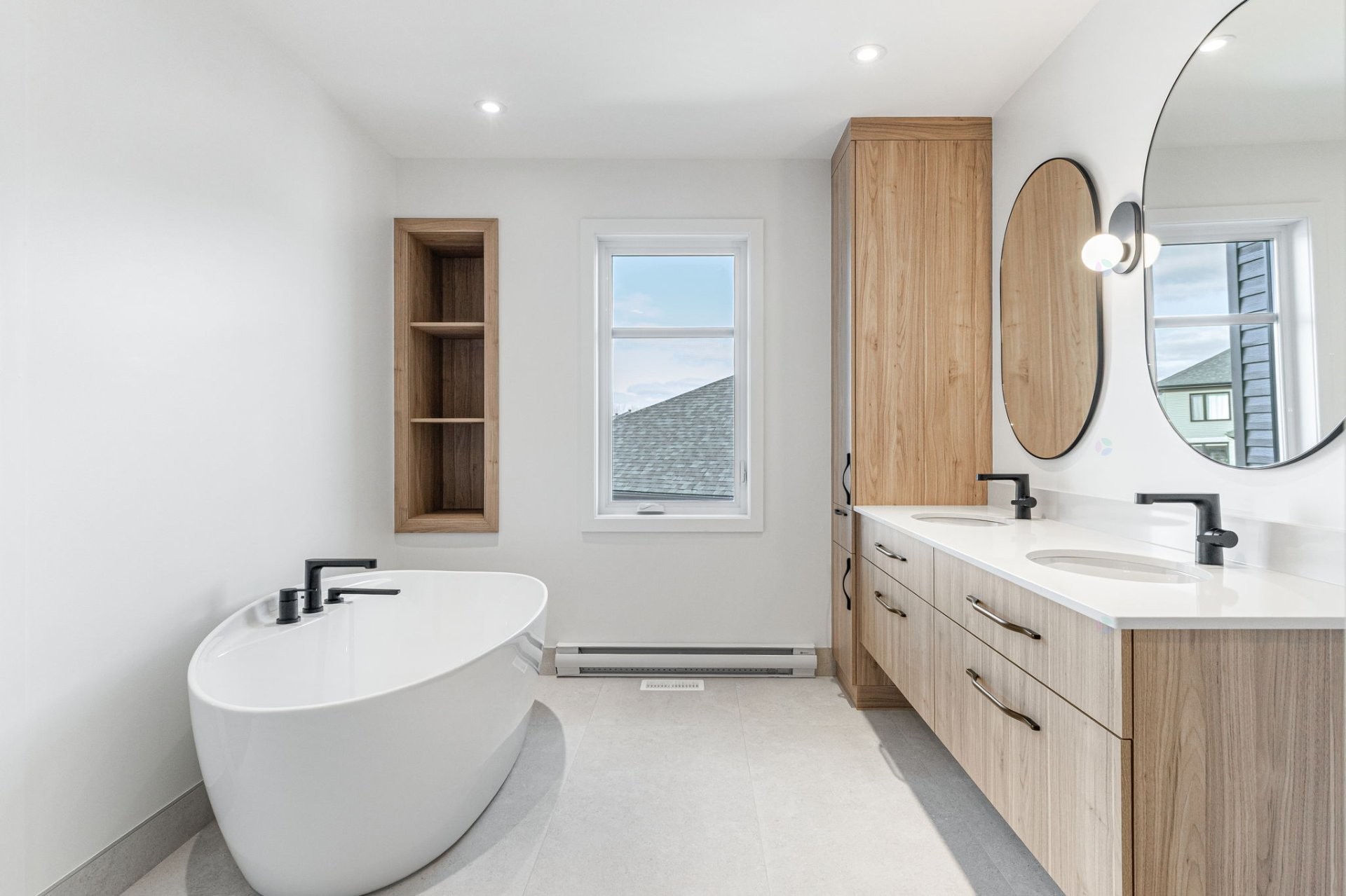 









751


Rue Louis-Quilico

,
Boucherville,




QC
J4B0L8

