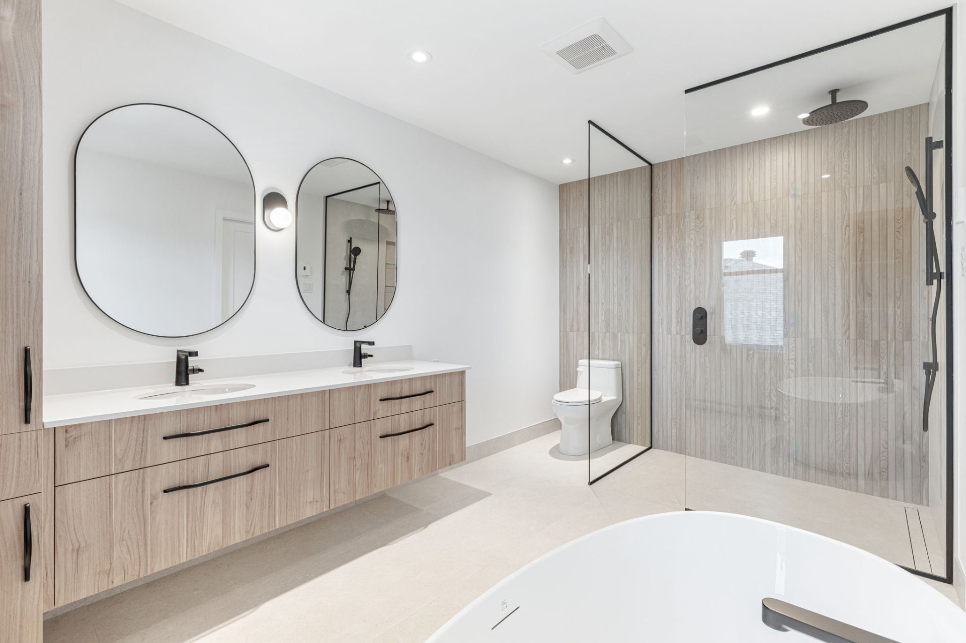 









751


Rue Louis-Quilico

,
Boucherville,




QC
J4B0L8

