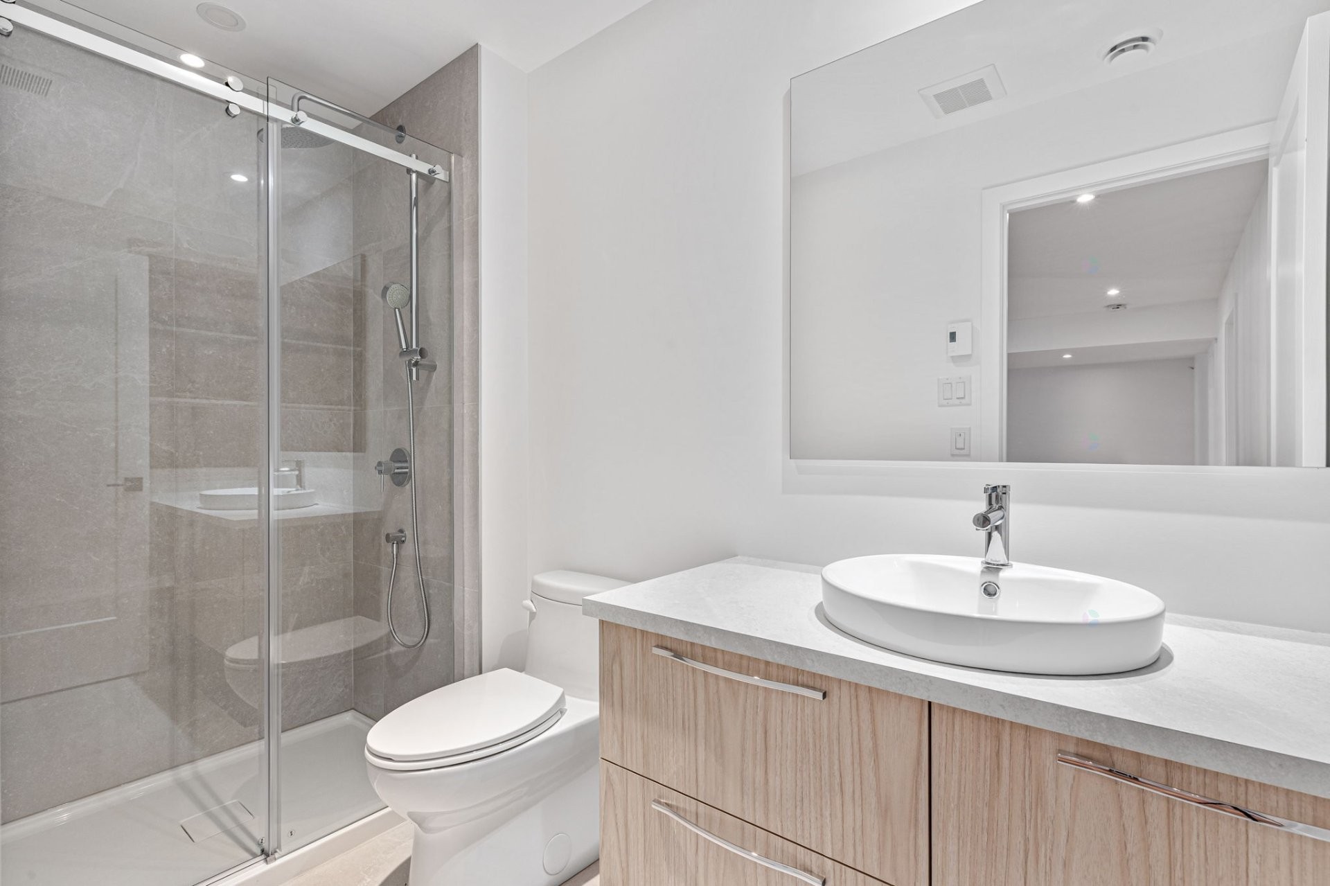 









751


Rue Louis-Quilico

,
Boucherville,




QC
J4B0L8

