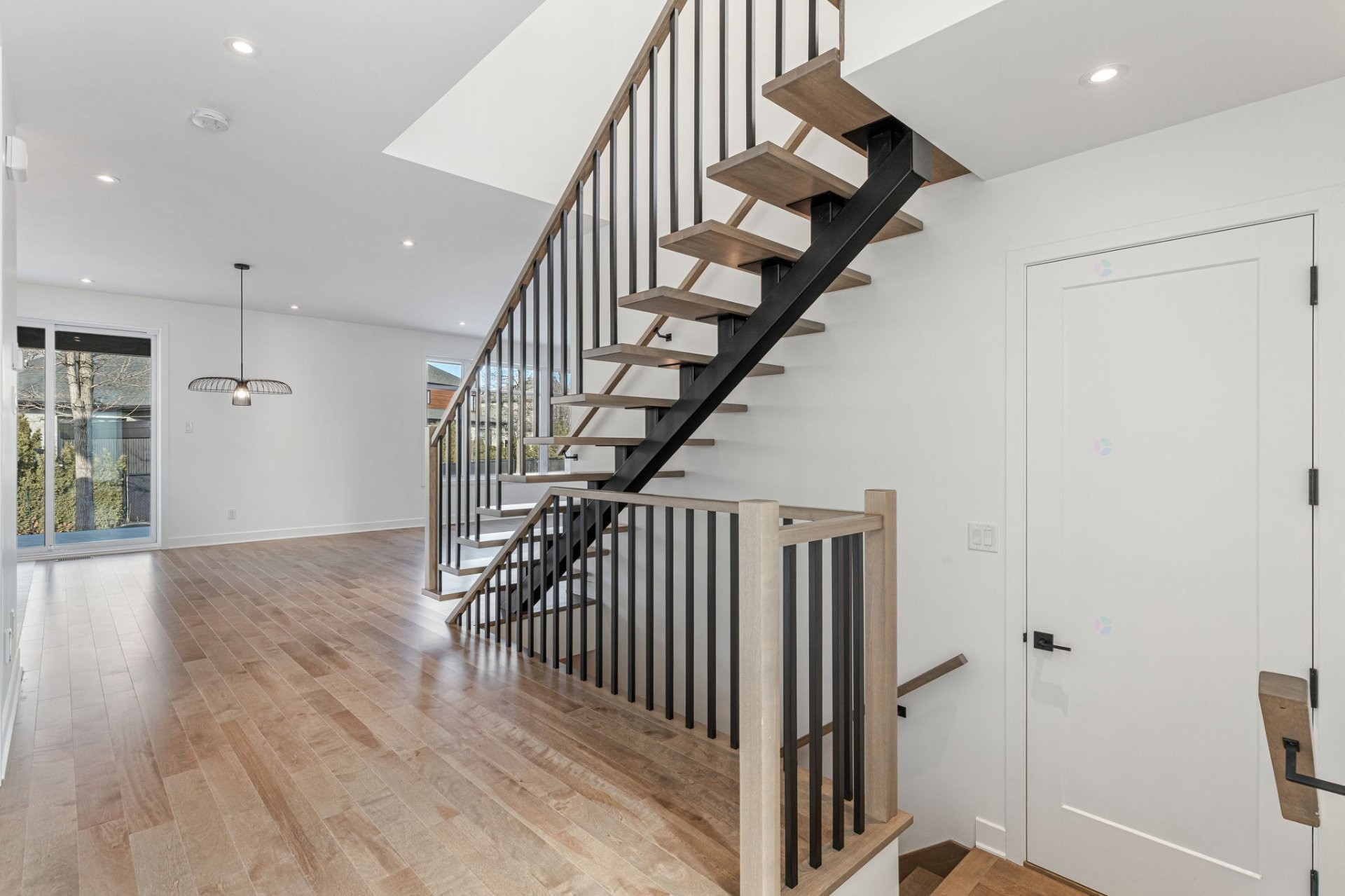 









751


Rue Louis-Quilico

,
Boucherville,




QC
J4B0L8

