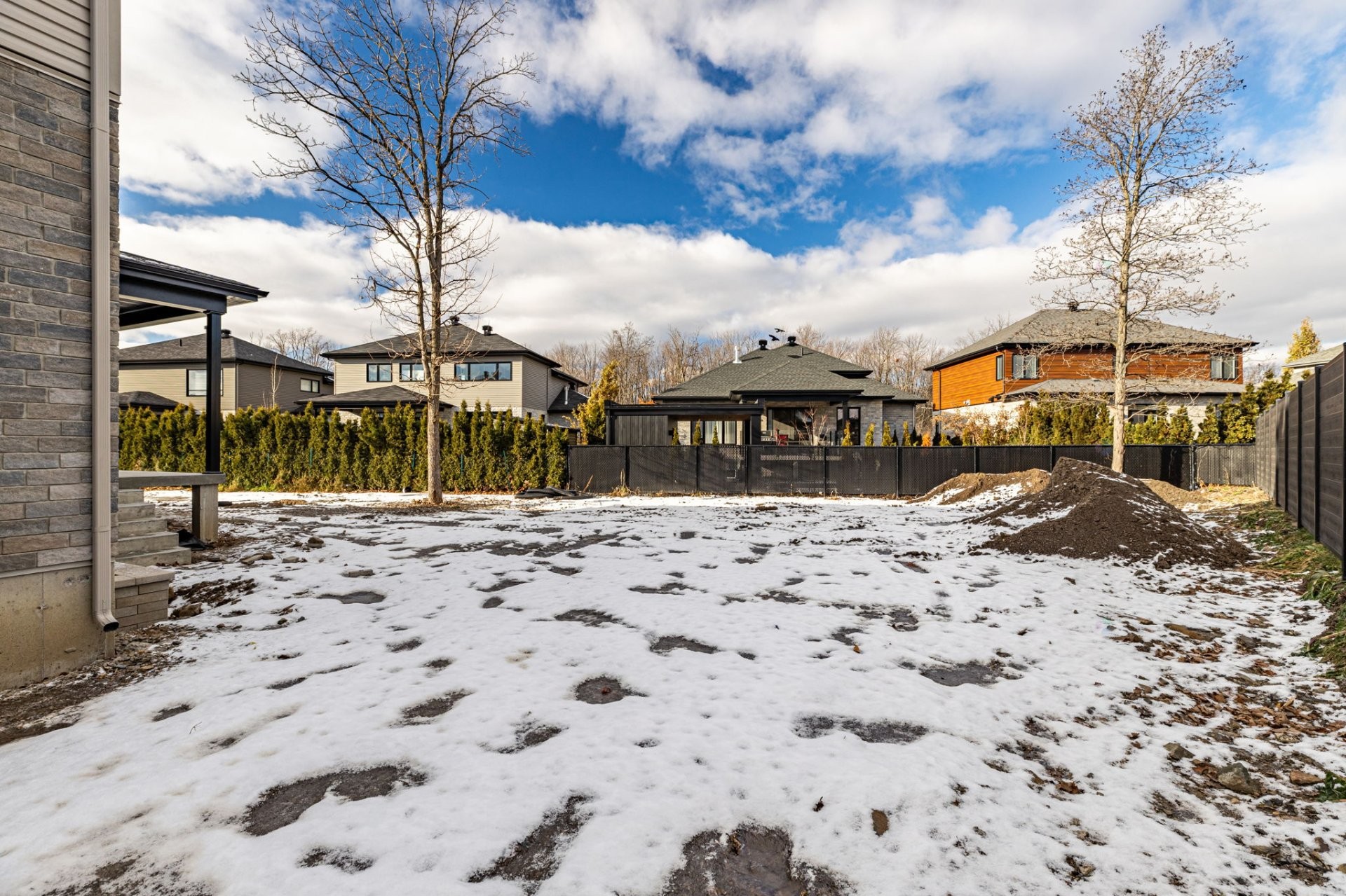 









751


Rue Louis-Quilico

,
Boucherville,




QC
J4B0L8

