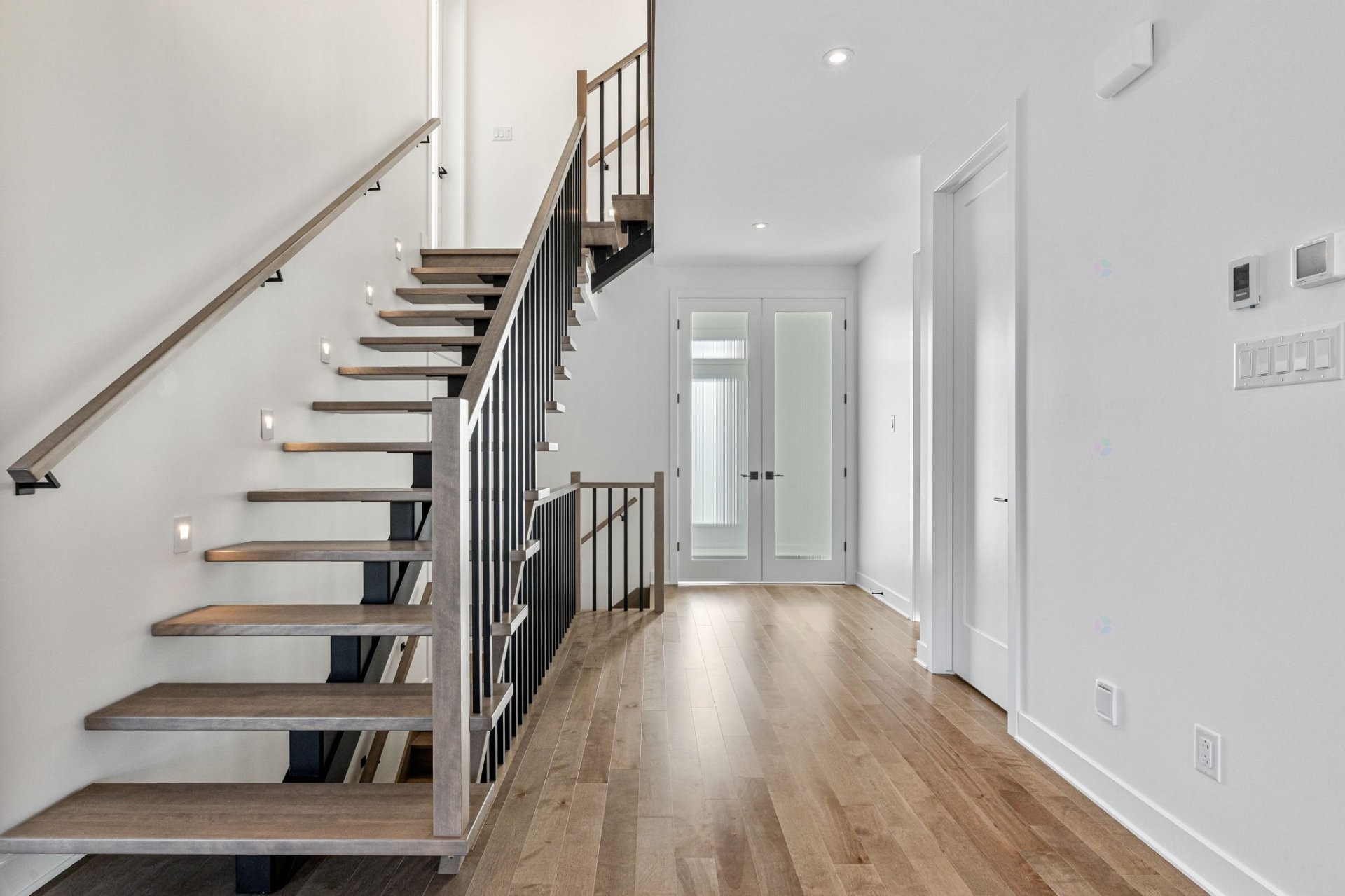 









751


Rue Louis-Quilico

,
Boucherville,




QC
J4B0L8

