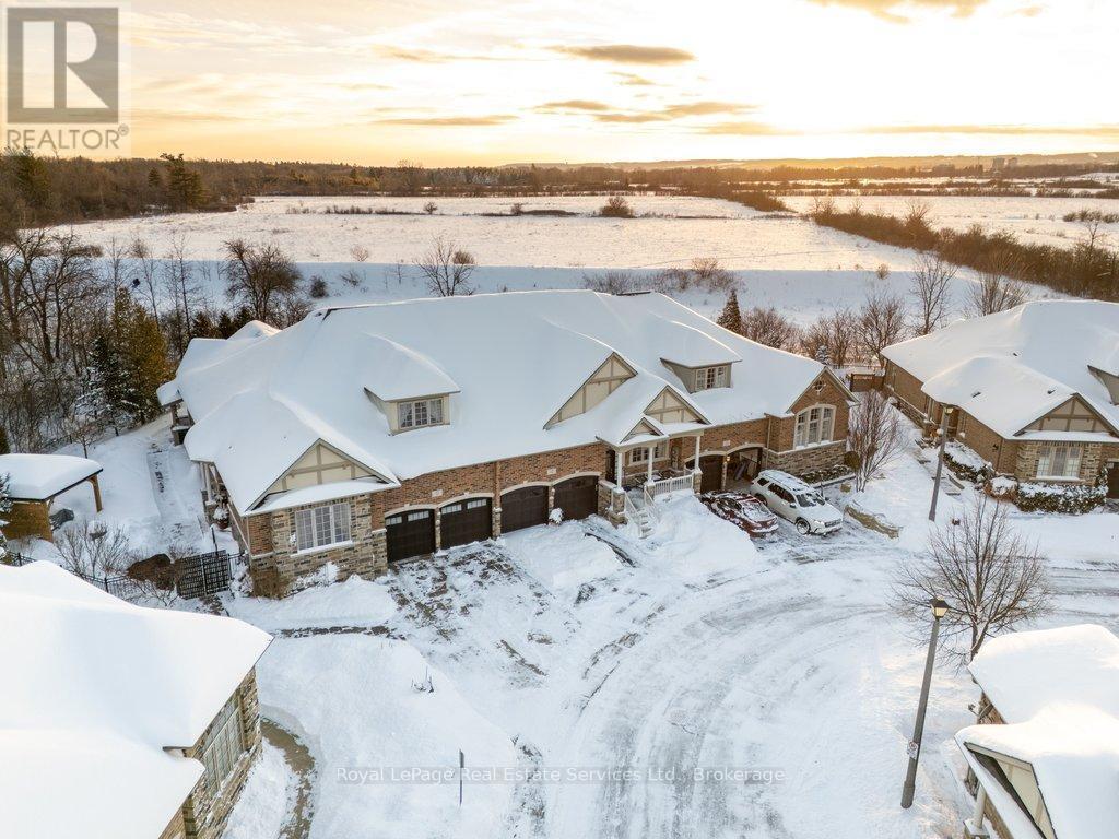 












12 - 3353 LIPTAY AVENUE

,
Oakville (BC Bronte Creek),




Ontario
L6M0M6

