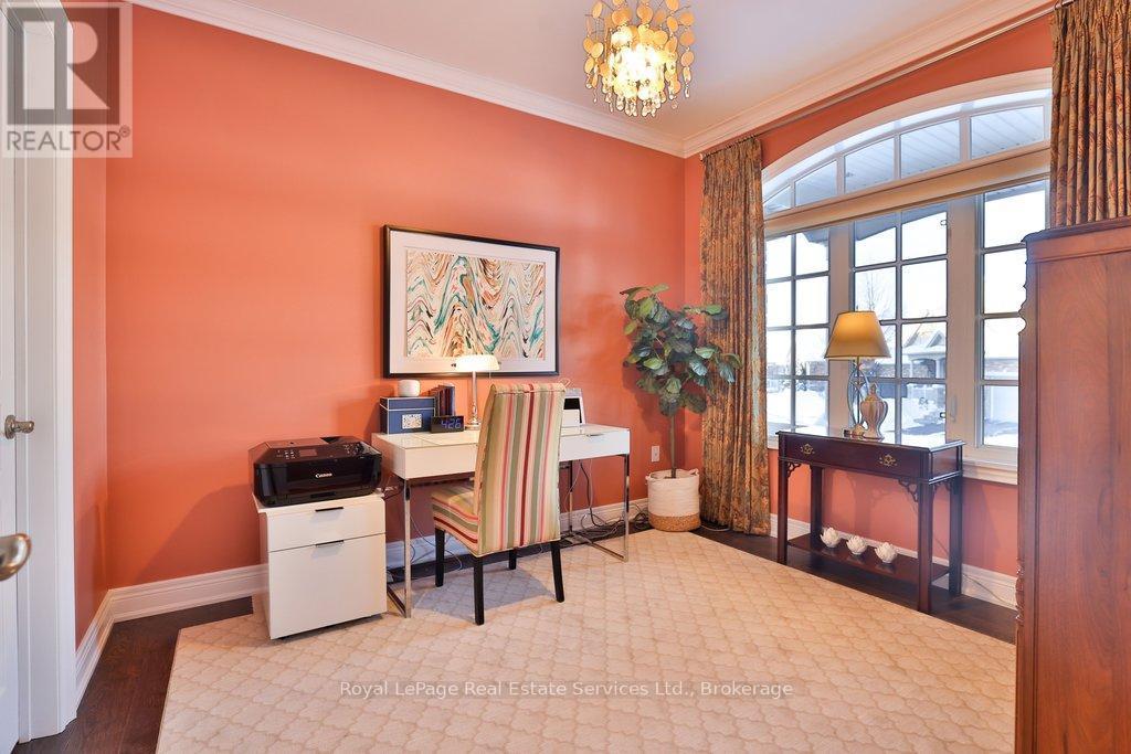 












12 - 3353 LIPTAY AVENUE

,
Oakville (BC Bronte Creek),




Ontario
L6M0M6

