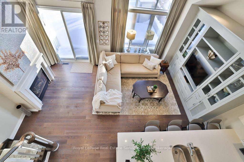 












12 - 3353 LIPTAY AVENUE

,
Oakville (BC Bronte Creek),




Ontario
L6M0M6

