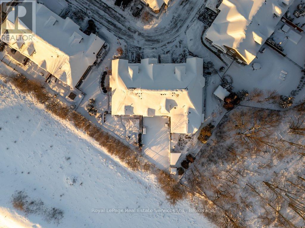 












12 - 3353 LIPTAY AVENUE

,
Oakville (BC Bronte Creek),




Ontario
L6M0M6

