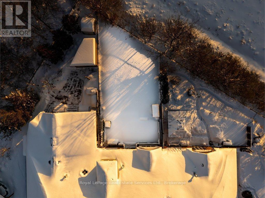 












12 - 3353 LIPTAY AVENUE

,
Oakville (BC Bronte Creek),




Ontario
L6M0M6

