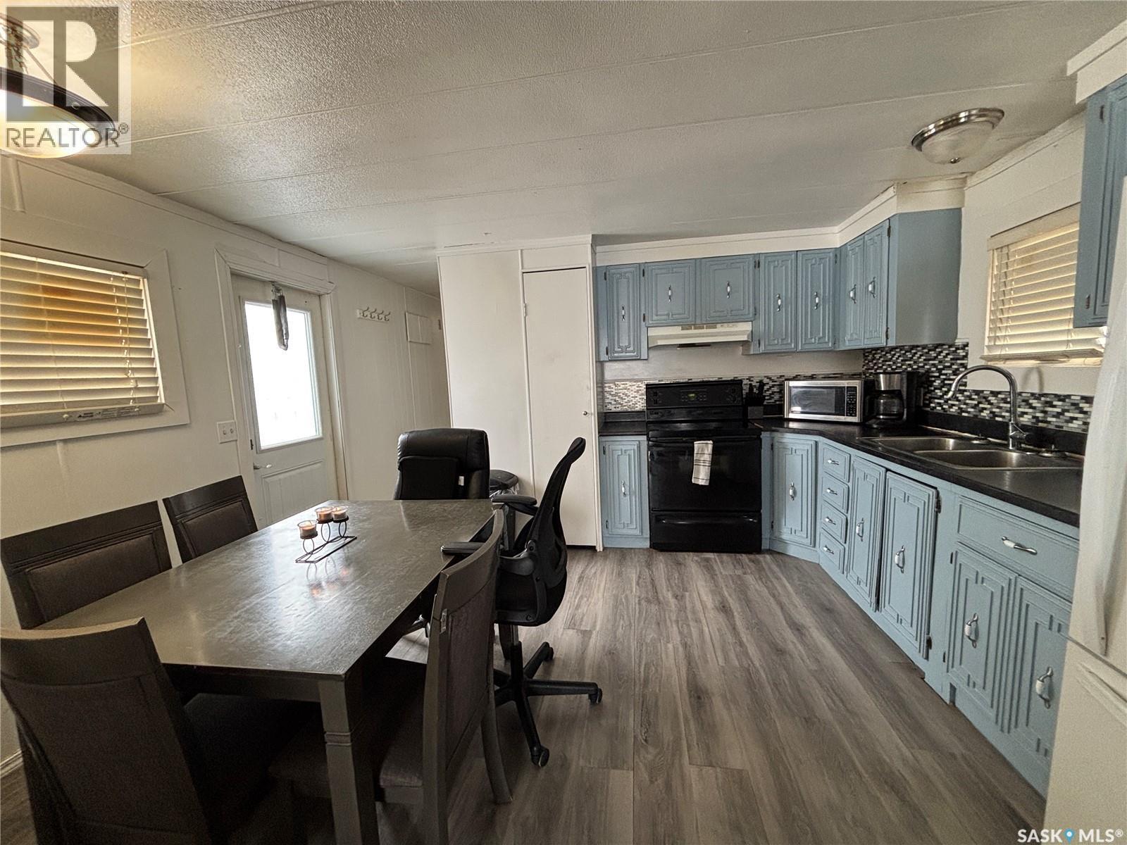 












13 Golfview CRESCENT

,
Kindersley,




Saskatchewan
S0L1S2

