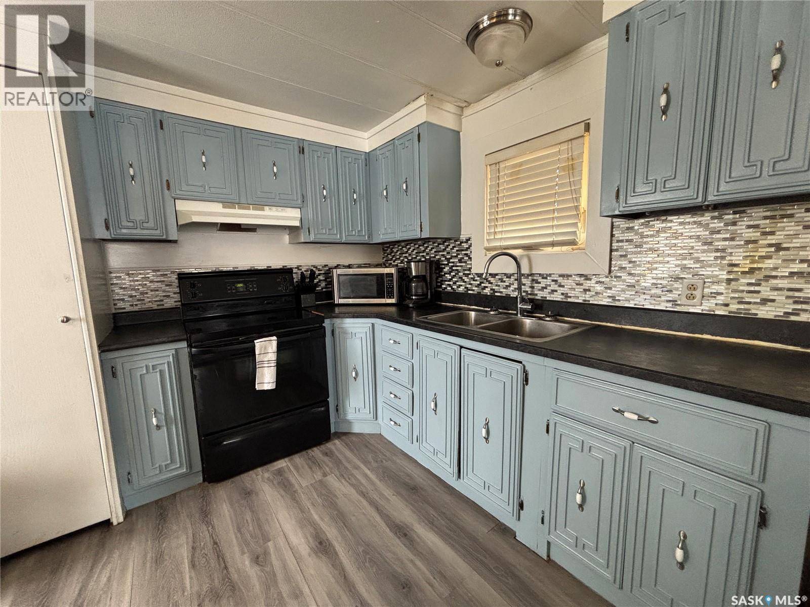 












13 Golfview CRESCENT

,
Kindersley,




Saskatchewan
S0L1S2

