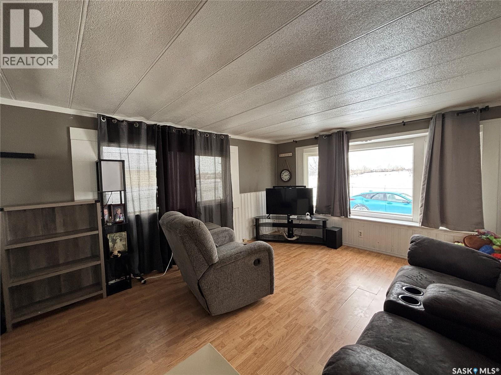 












13 Golfview CRESCENT

,
Kindersley,




Saskatchewan
S0L1S2

