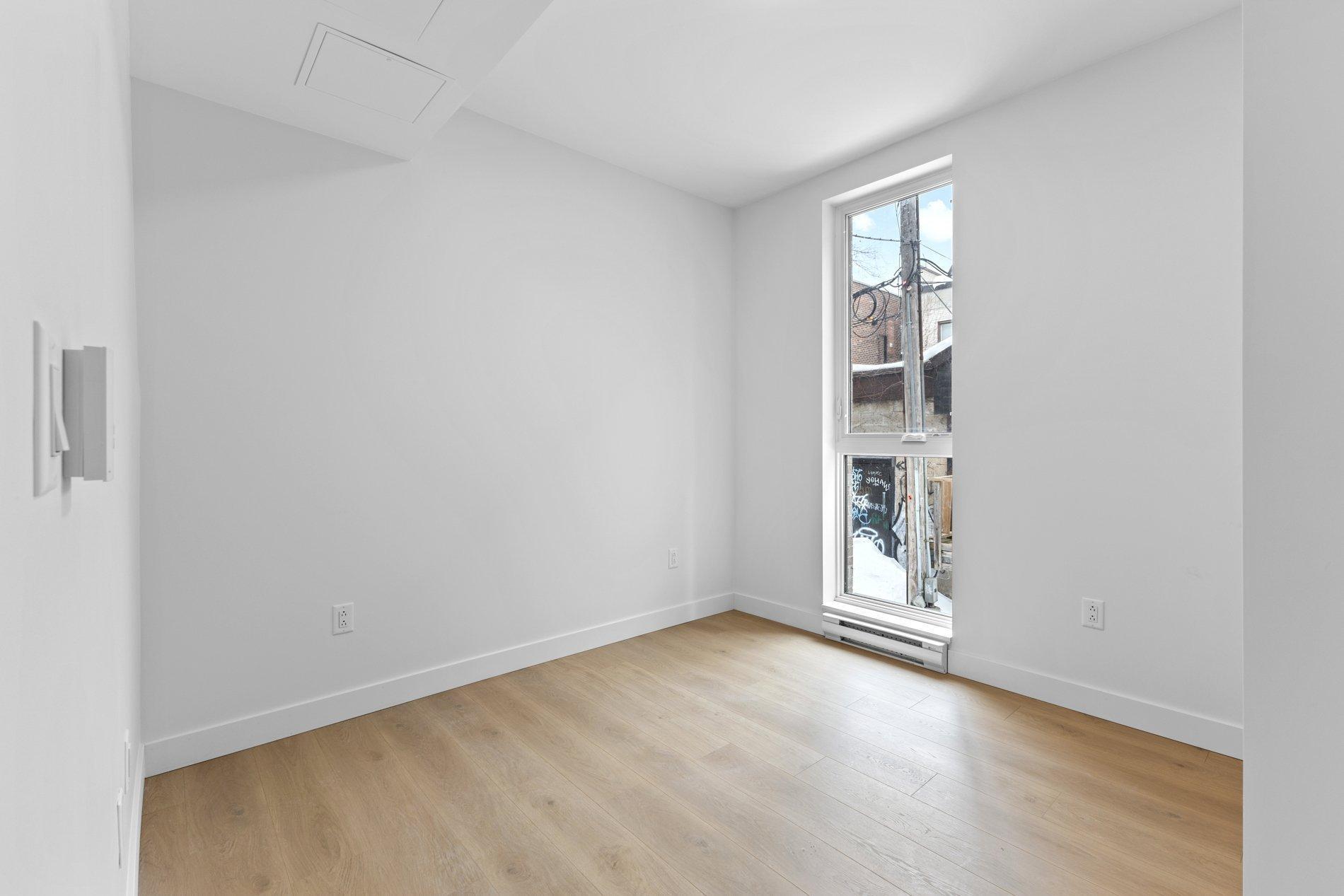 









6037


Boul. De Maisonneuve O.

, 211,
Montréal (Côte-des-Neiges/Notre-Dame-de-Grâce),




QC
H4A0B5

