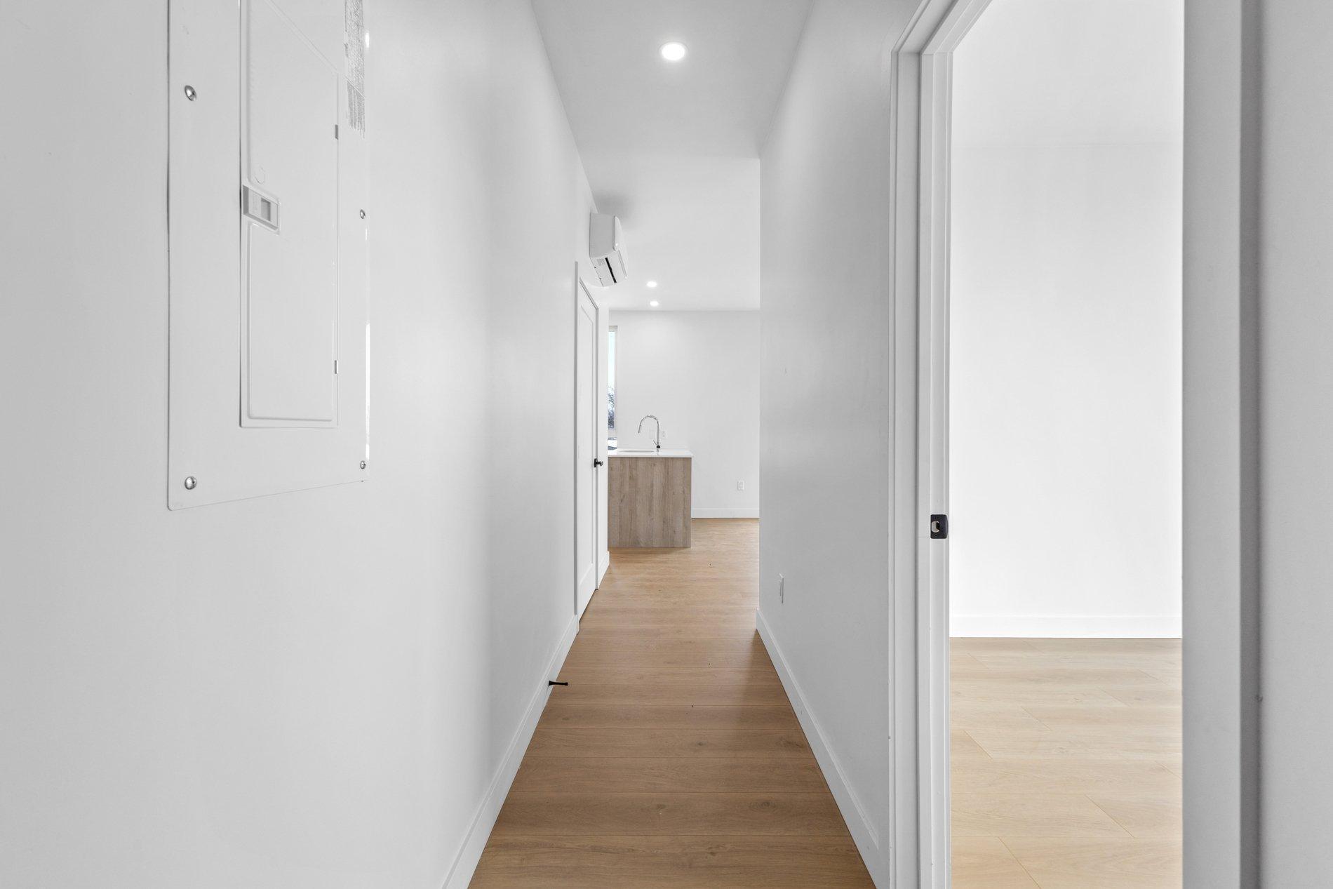 









6037


Boul. De Maisonneuve O.

, 301,
Montréal (Côte-des-Neiges/Notre-Dame-de-Grâce),




QC
H4A0B5

