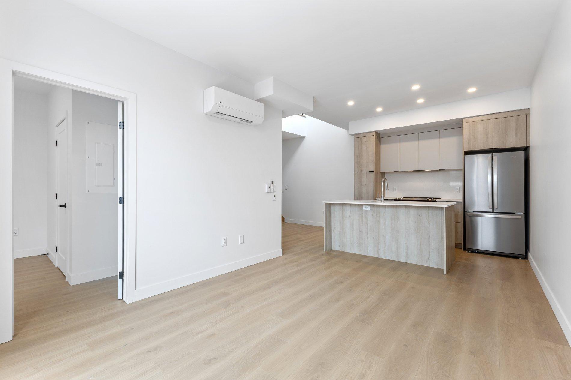 









6037


Boul. De Maisonneuve O.

, 308,
Montréal (Côte-des-Neiges/Notre-Dame-de-Grâce),




QC
H4A0B5

