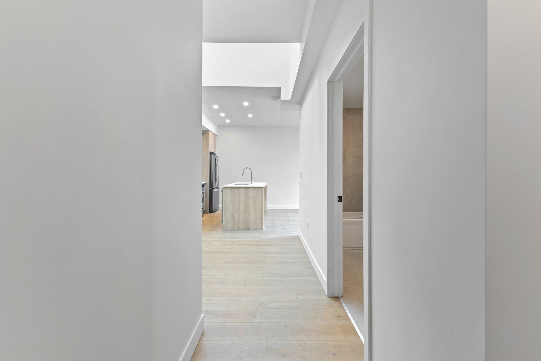 









6037


Boul. De Maisonneuve O.

, 308,
Montréal (Côte-des-Neiges/Notre-Dame-de-Grâce),




QC
H4A0B5

